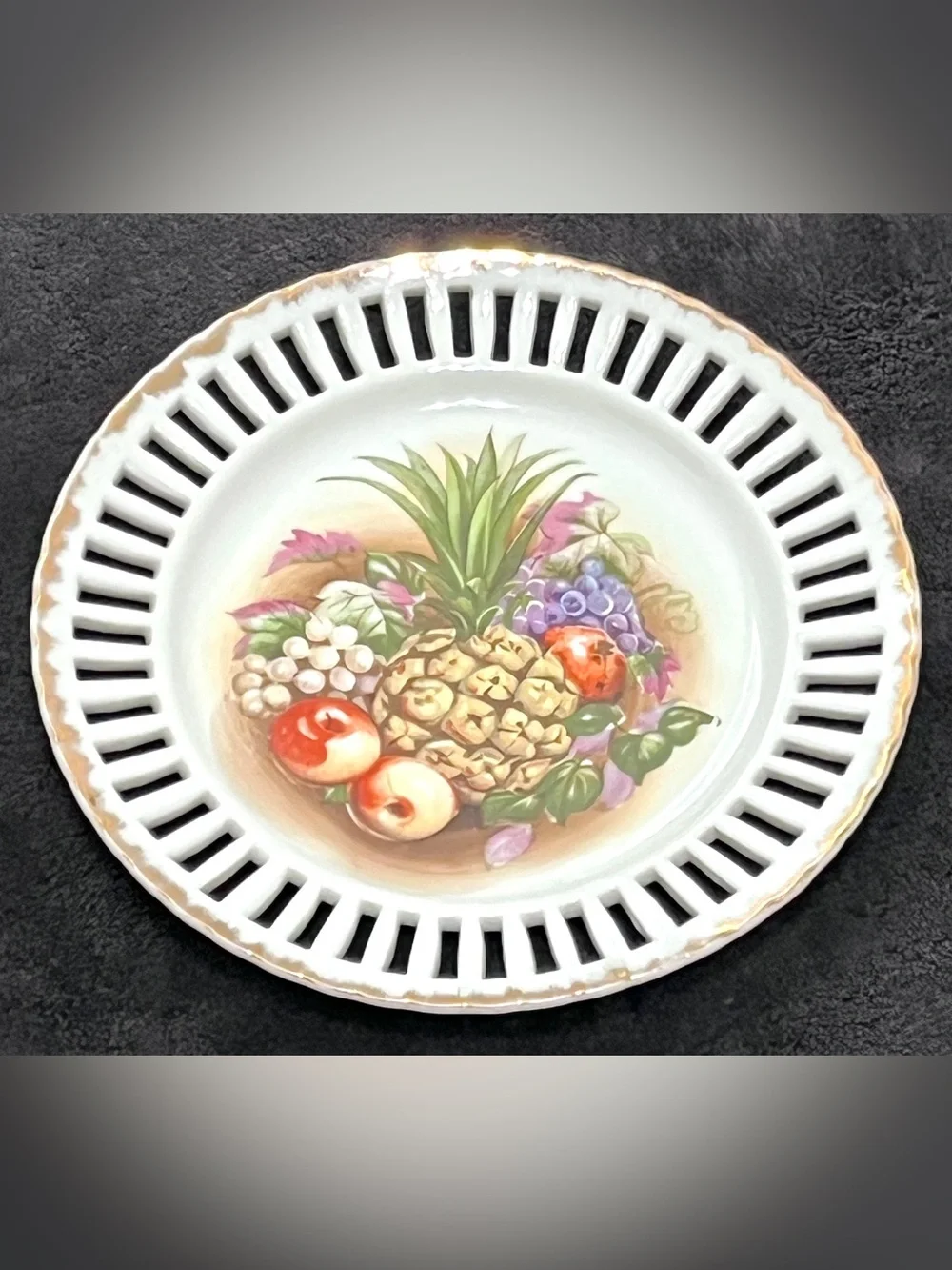 Vintage Reticulated Fruit Plate Pineapple Grapes Gold Rim Pierced